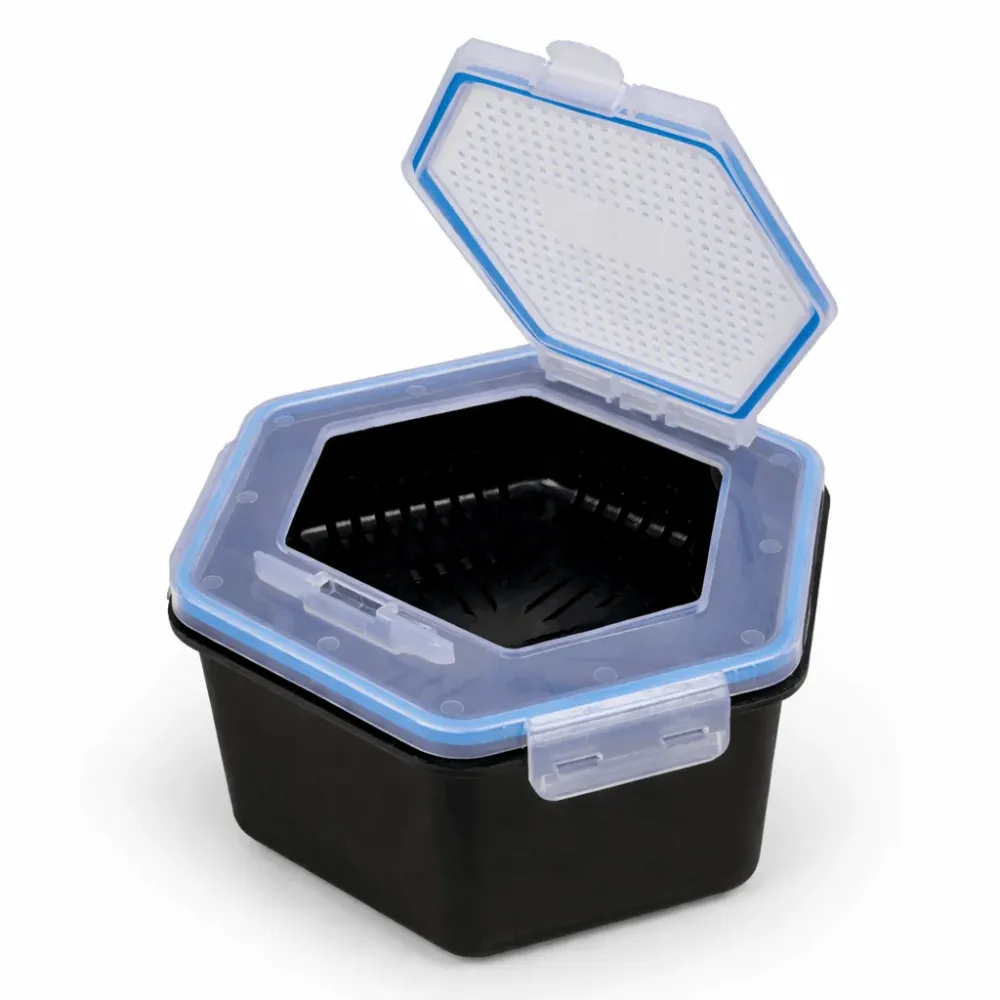ZEBCO SECURE-LOCK BAIT BOX AND SIEVE 2L