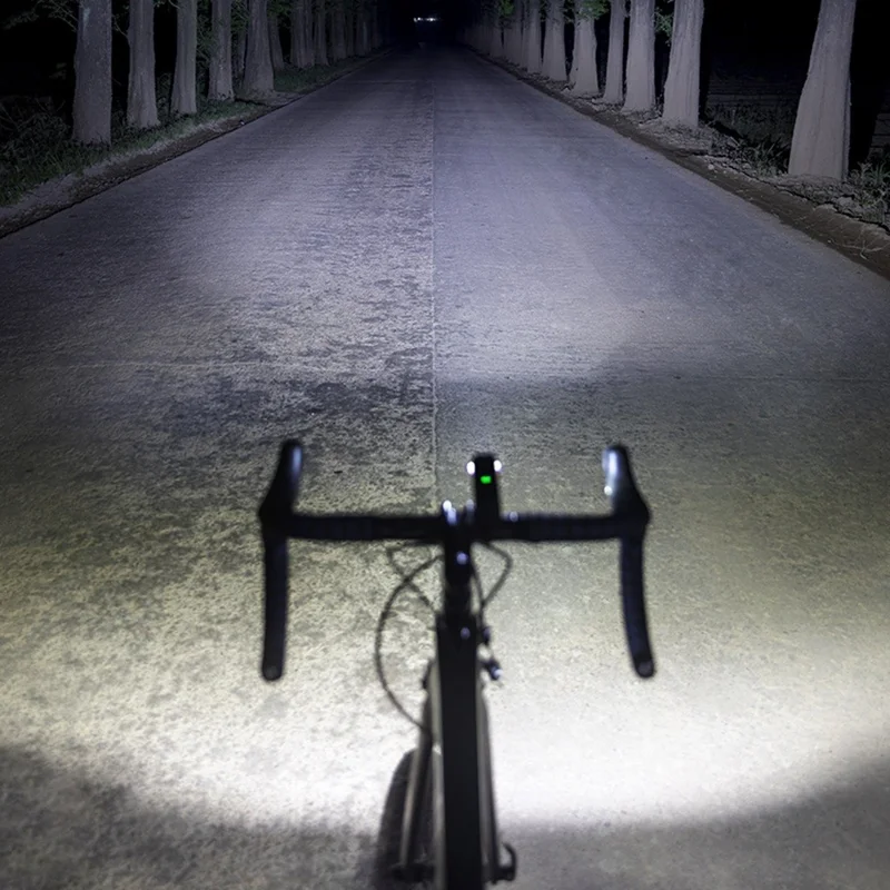 Far de bicicletă LED strălucitor Lanternă de bicicletă reîncărcabilă