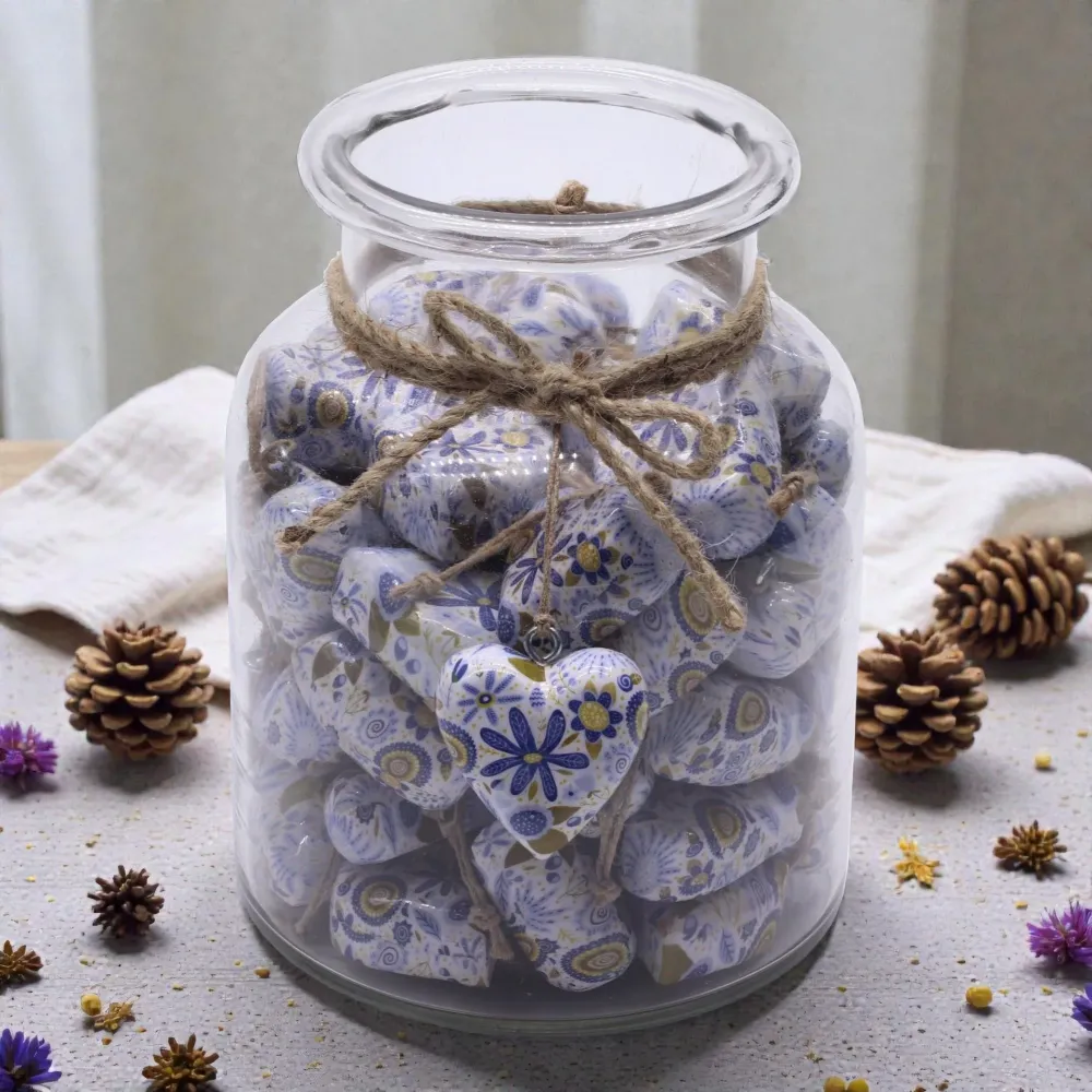 Inimi mari din lemn pentru decor – Floral albastru