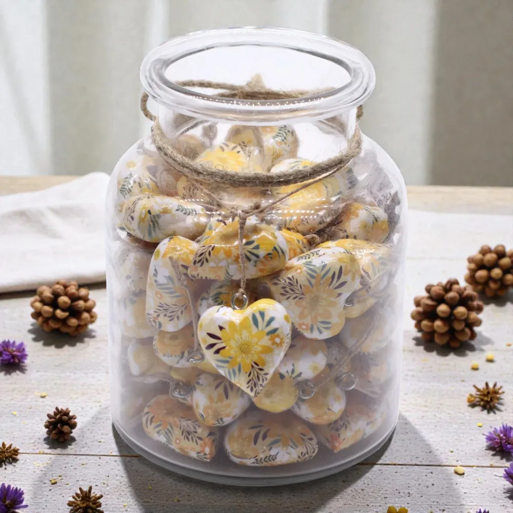 Inimi mari din lemn pentru decor – Floral galben