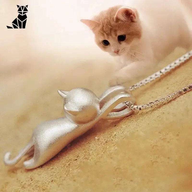 Pendentiv Pisică Mică Funambul Elegant Din Argint Pentru Un Stil Unic