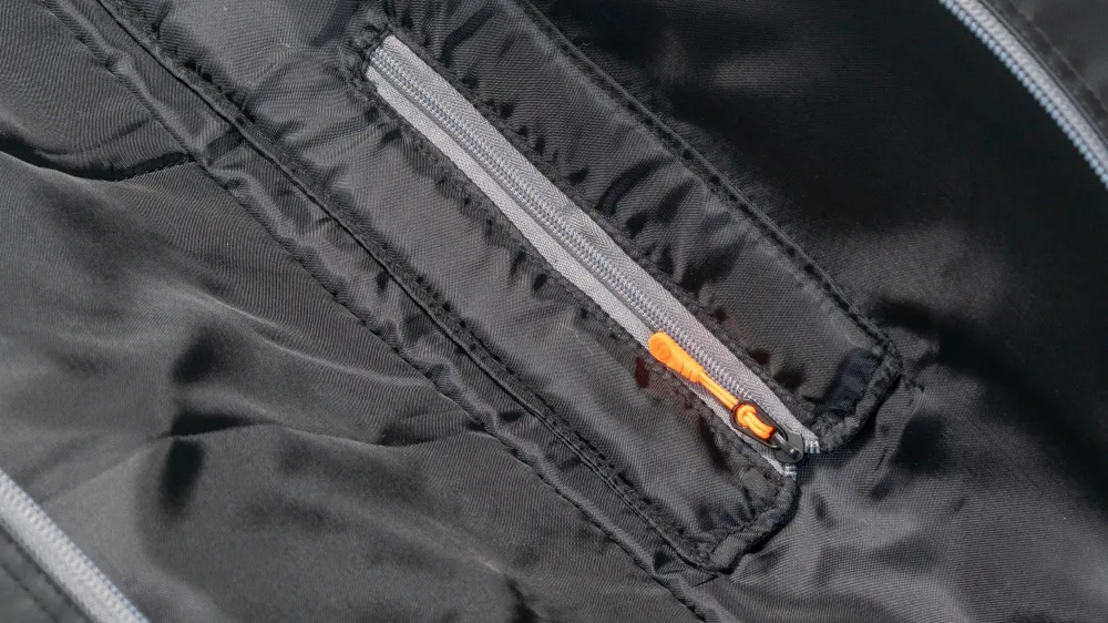 TEAM GURU 2 ROD HOLDALL
