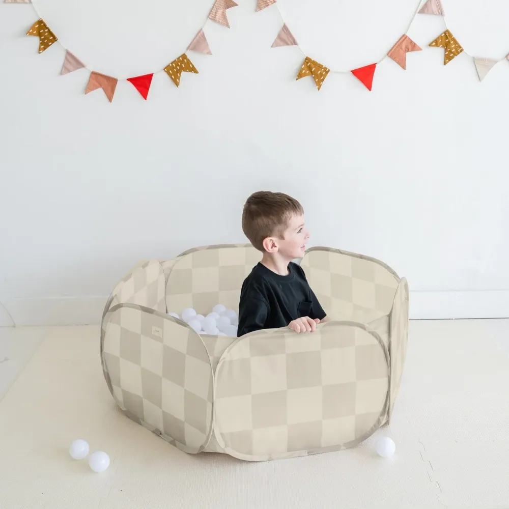 3 Sprouts Ball Pool Checkerboard Bej