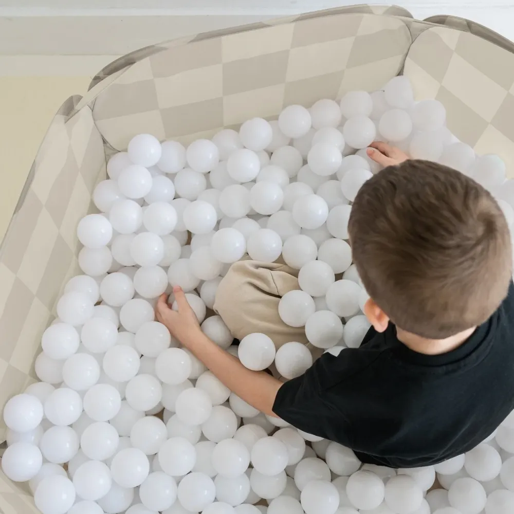 3 Sprouts Ball Pool Checkerboard Bej