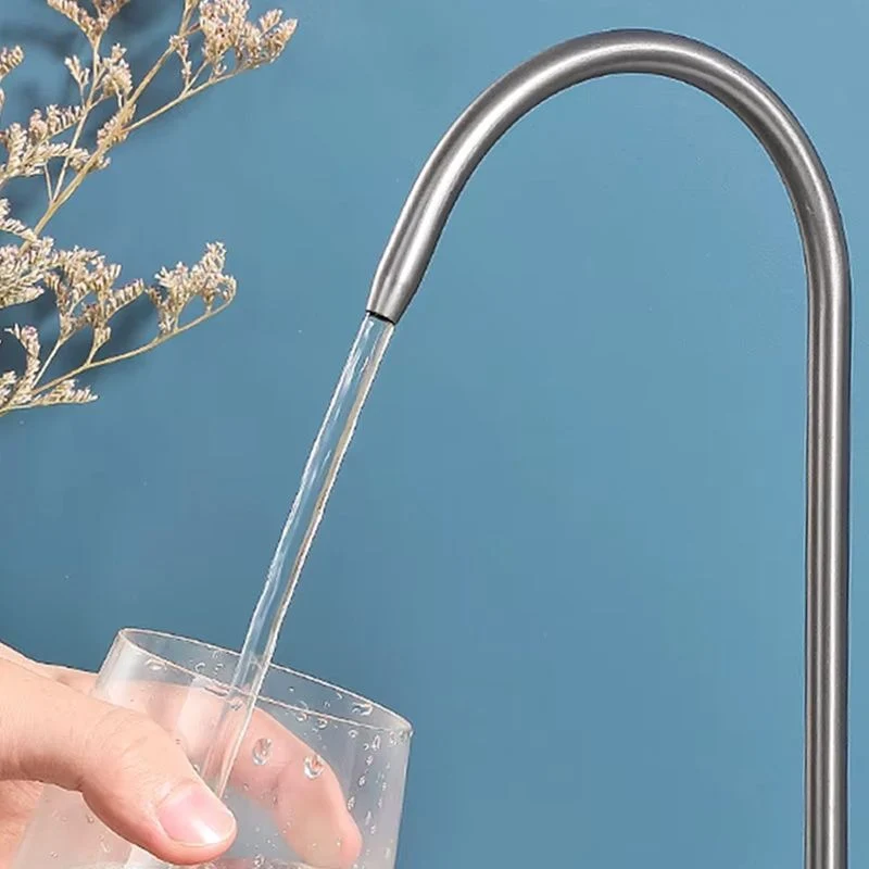 Baterie bucatarie Rea Eco Fresh, cu 3 cai pentru filtru de purificare si dus extractibil, argintiu periat