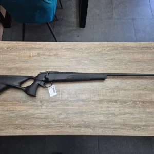 Blaser R8 Ultimate cal 300 win mag, teava 65cm, filet