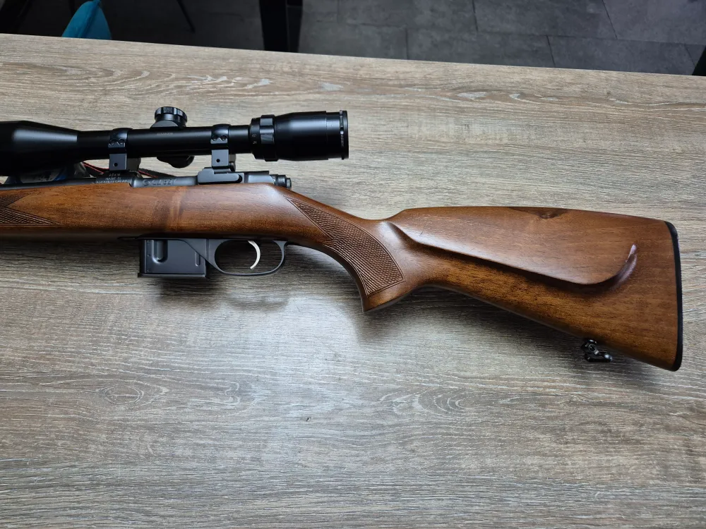 Carabina CZ 527, cal 222 rem, 60cm, luneta Bushnell 3-9x