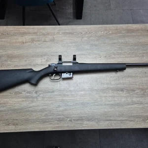 Carabina CZ 527, cal 223 rem, 47.5cm, pat sintetic, montura