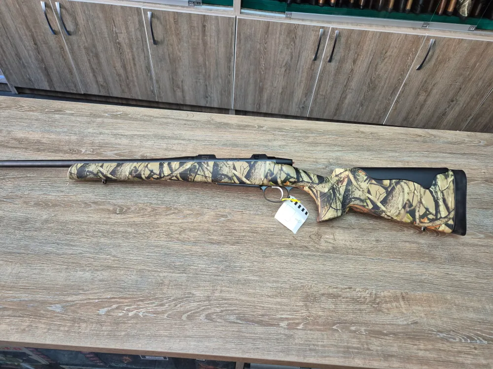 Carabina CZ 557 Predator cal 30-06, teava 52cm, pat camuflaj