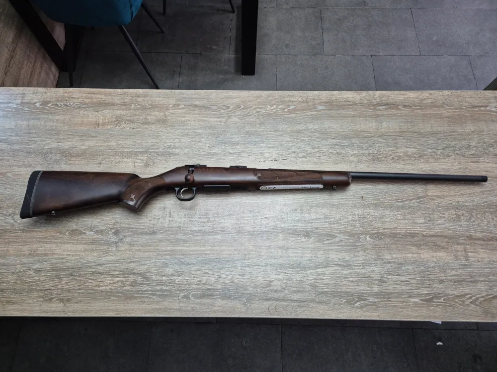 Carabina CZ 600 American, cal 223 rem, 61cm, pat lemn