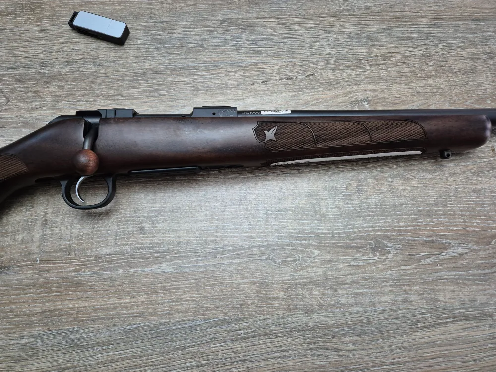 Carabina CZ 600 American, cal 223 rem, 61cm, pat lemn