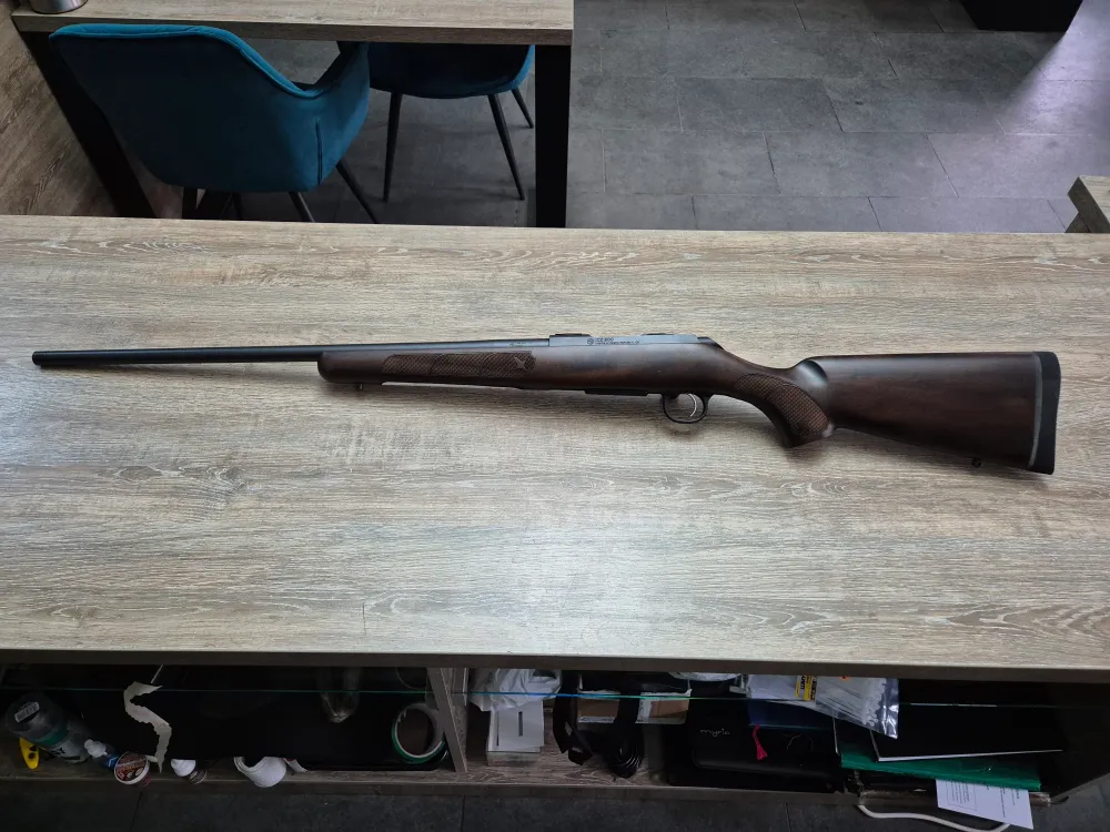 Carabina CZ 600 American, cal 223 rem, 61cm, pat lemn