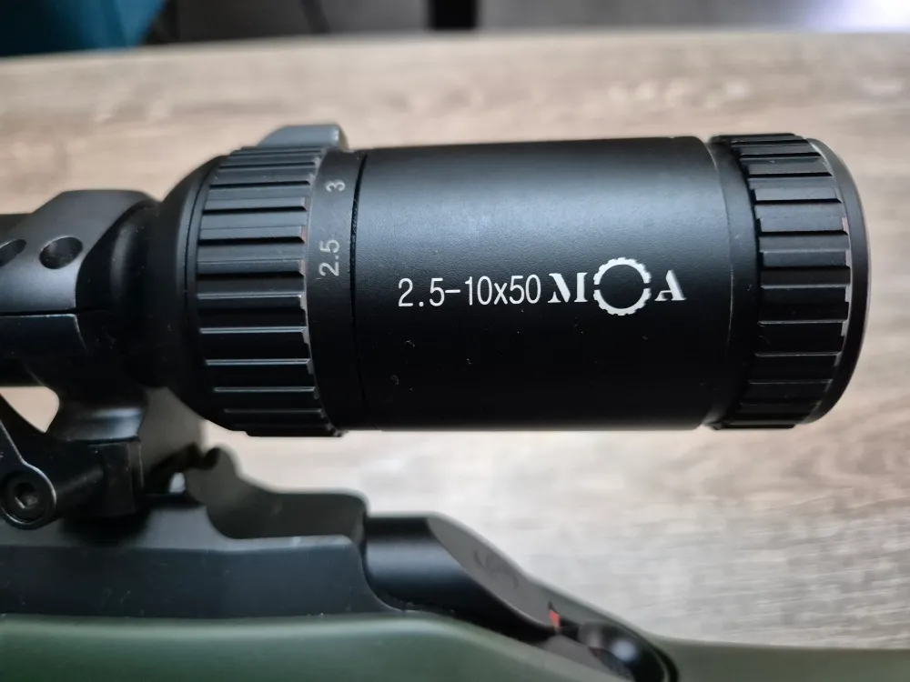 Carabina CZ 600 Ergo, cal 30-06, cu luneta 2.5-10x50