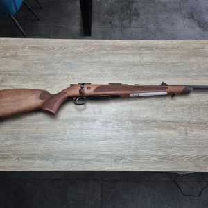 Carabina CZ 600 Lux, cal 308 win, 51cm, pat lemn, cătări