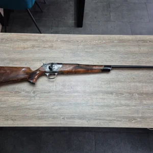 Carabina Blaser R8 Luxus, cal 300 win mag, teava 65 cm, filet