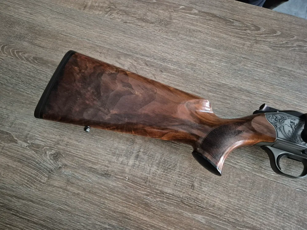 Carabina Blaser R8 Luxus, cal 300 win mag, teava 65 cm, filet