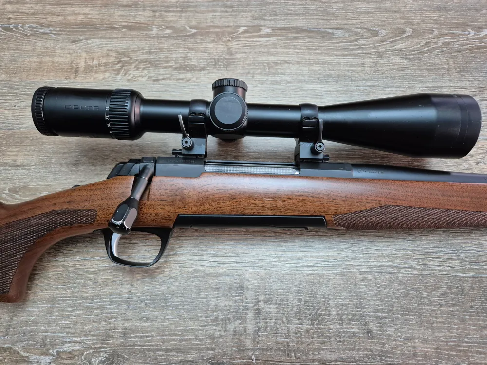 Carabina Browning X-Bolt, cal 30-06, pat lemn + Delta 2.5-15x50