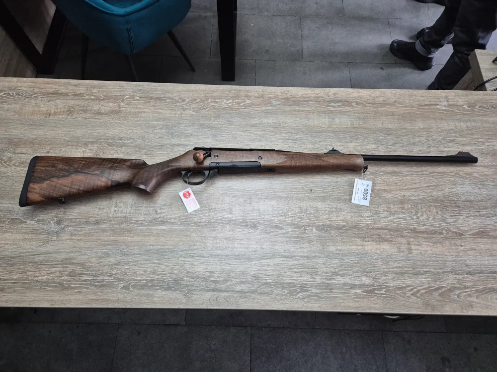 Carabina Haenel Jaeger 10 Timber LX, cal 7x64, 56cm, lemn grad 4