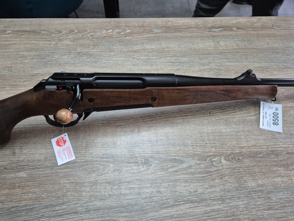 Carabina Haenel Jaeger 10 Timber LX, cal 7x64, 56cm, lemn grad 4