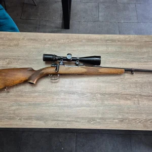 Carabina Mauser 98, cal 8x57JS, teava 52cm, cătări, luneta