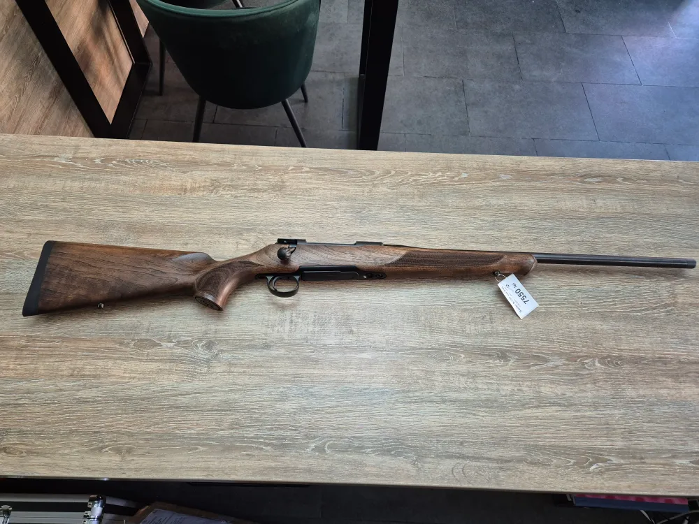 Carabina Sauer S100, cal 243 win, 56cm, pat lemn