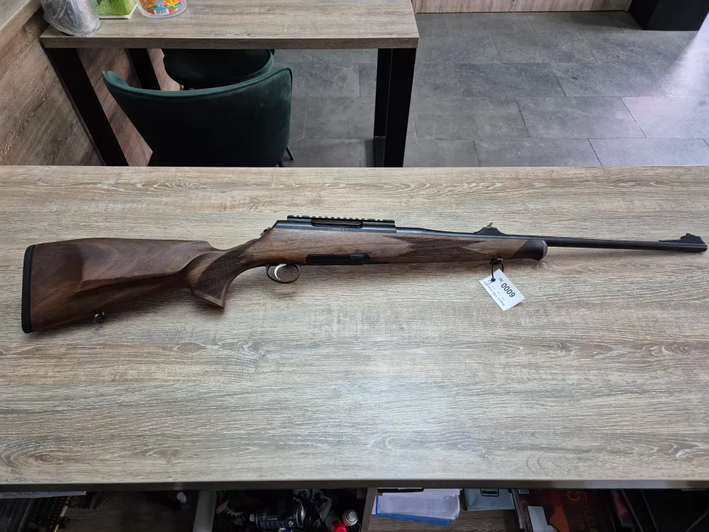 Carabina stangaci Roessler Titan 6, cal 243 win, 56cm, pat lemn