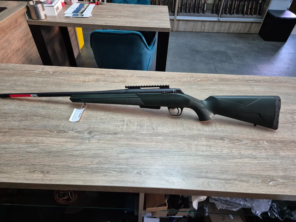 Carabina Winchester XPR cal 243win, 53cm, pat sintetic verde, sina weaver