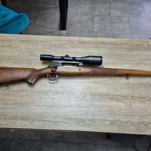 Carabina Zastava, cal 300 win mag, 51cm, pat lemn Stutzen, luneta