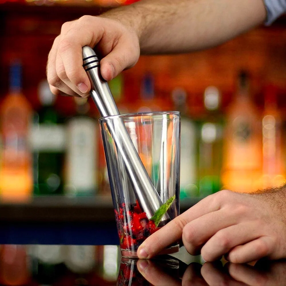 Set de Barman pentru Bauturi, suport din Bambus, Shaker Cobbler 550 ml, 10 Piese, Otel Inoxidabil, Argintiu
