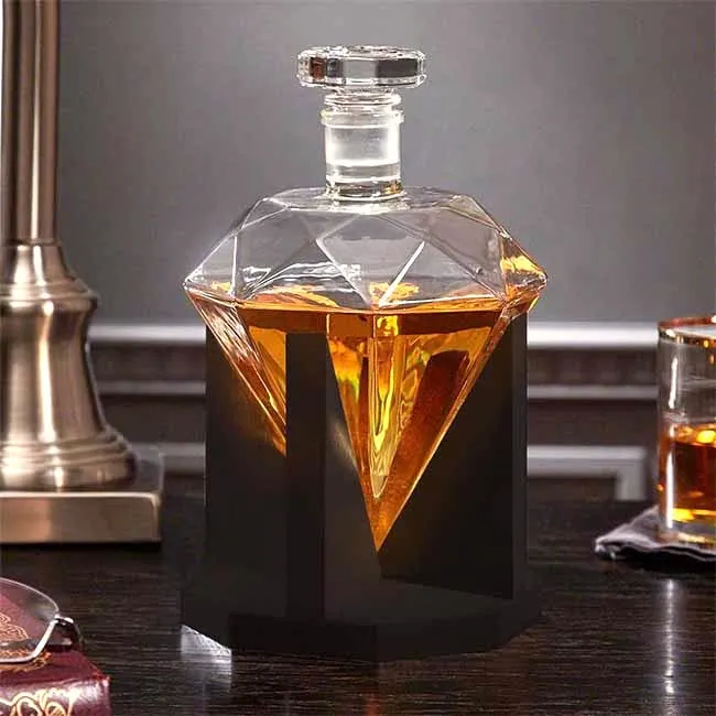 Set decantor forma de diamant, suport din lemn, materiale de calitate, 850 ml