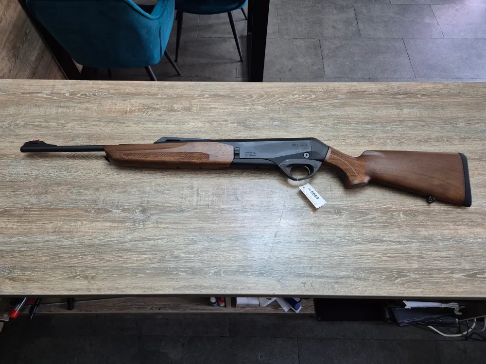 Carabina semiauto Merkel SR1 Basic, cal 9.3x62, 50cm, pat lemn