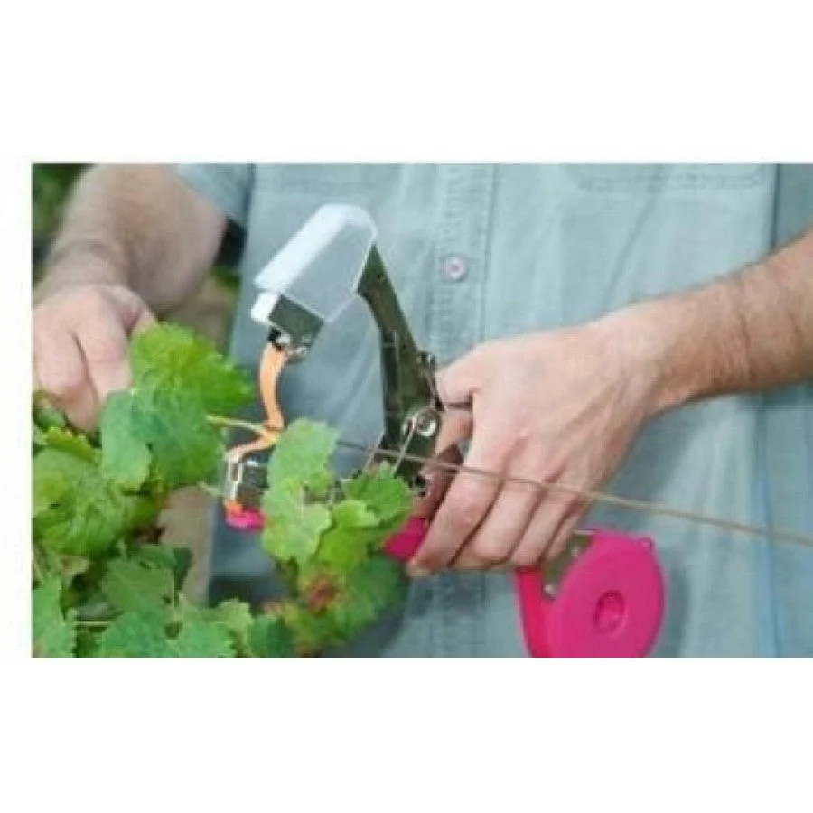 Aparat pentru legat vita de vie si legume