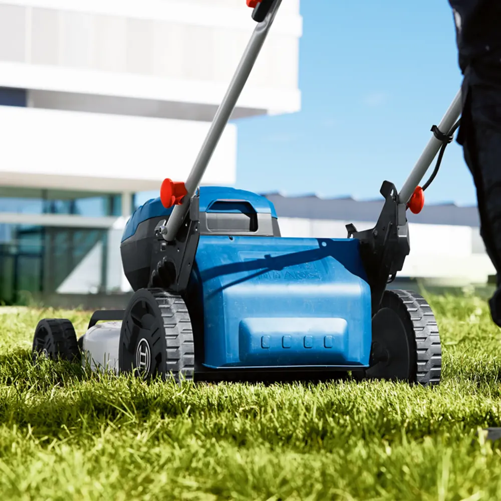 Mașă de tuns iarba cu baterie Bosch GRA 18V2-46