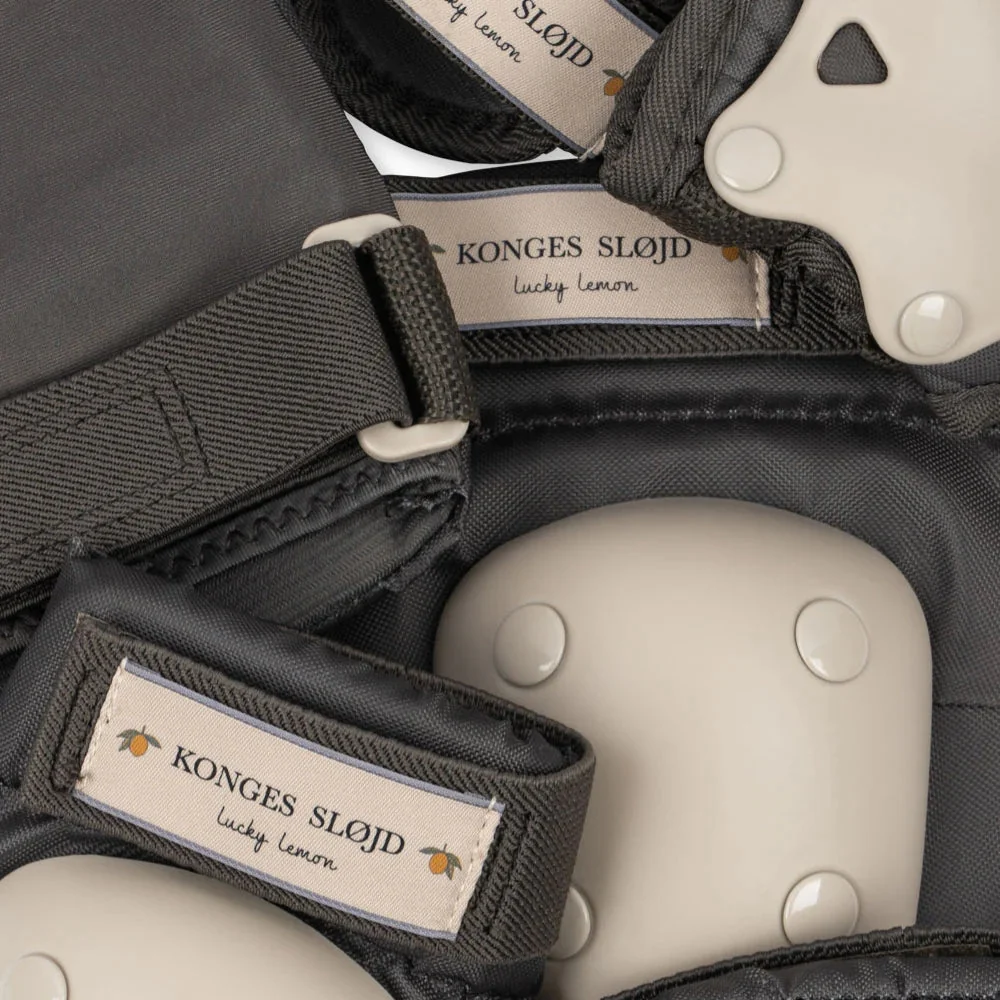 Konges Slojd protectori pentru copii calamata verde