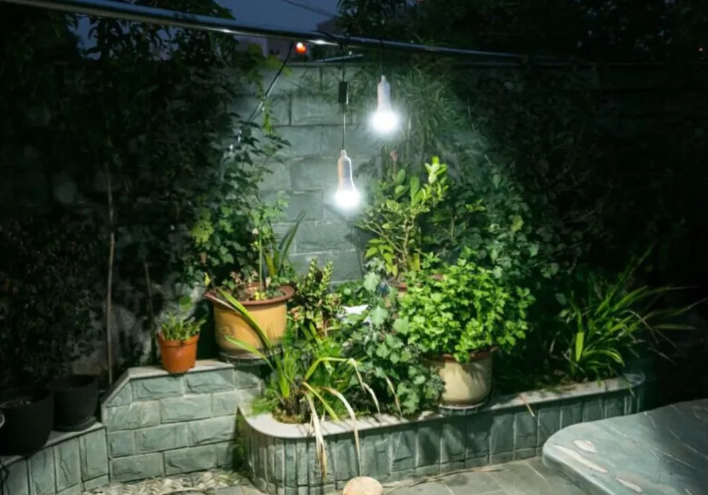 Kit solar fotovoltaic cu 3 becuri USB lampa cu LED-uri