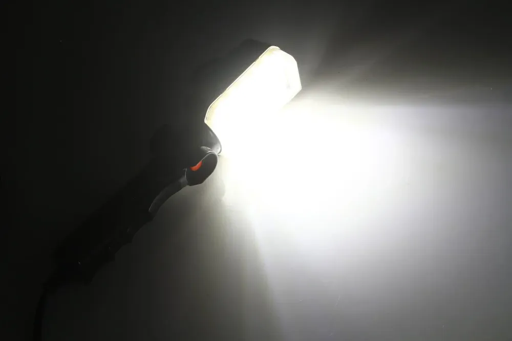LAMPĂ DE ATELIER CU 25 LED CARLIG MAGNET 230V
