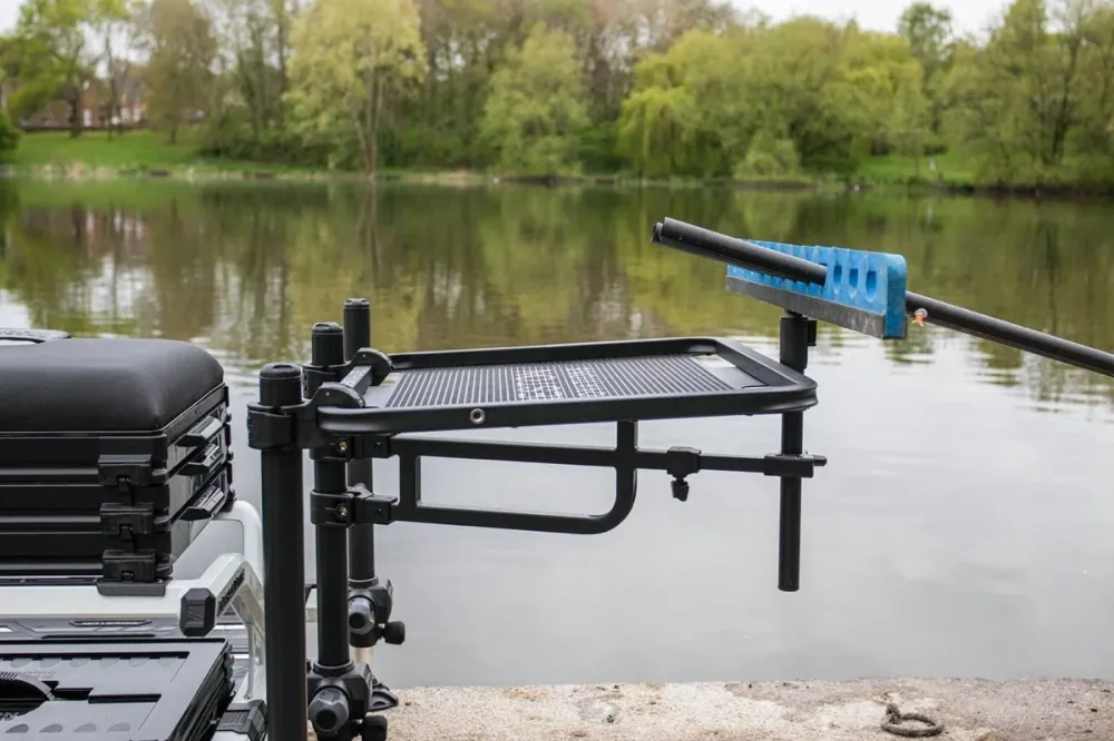SIDE TRAY SUPPORT ACCESSORY ARM