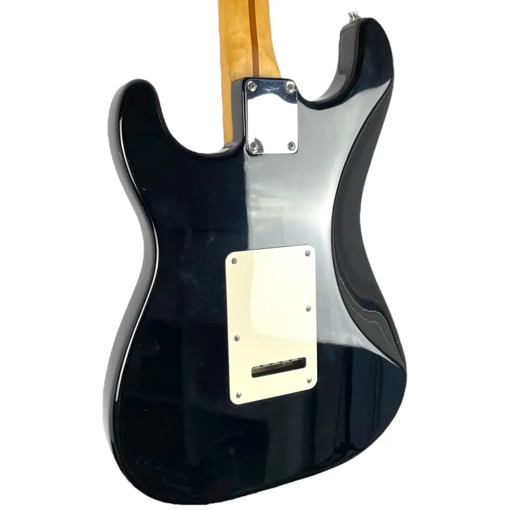 Fender MIM Stratocaster 2004 - Negru