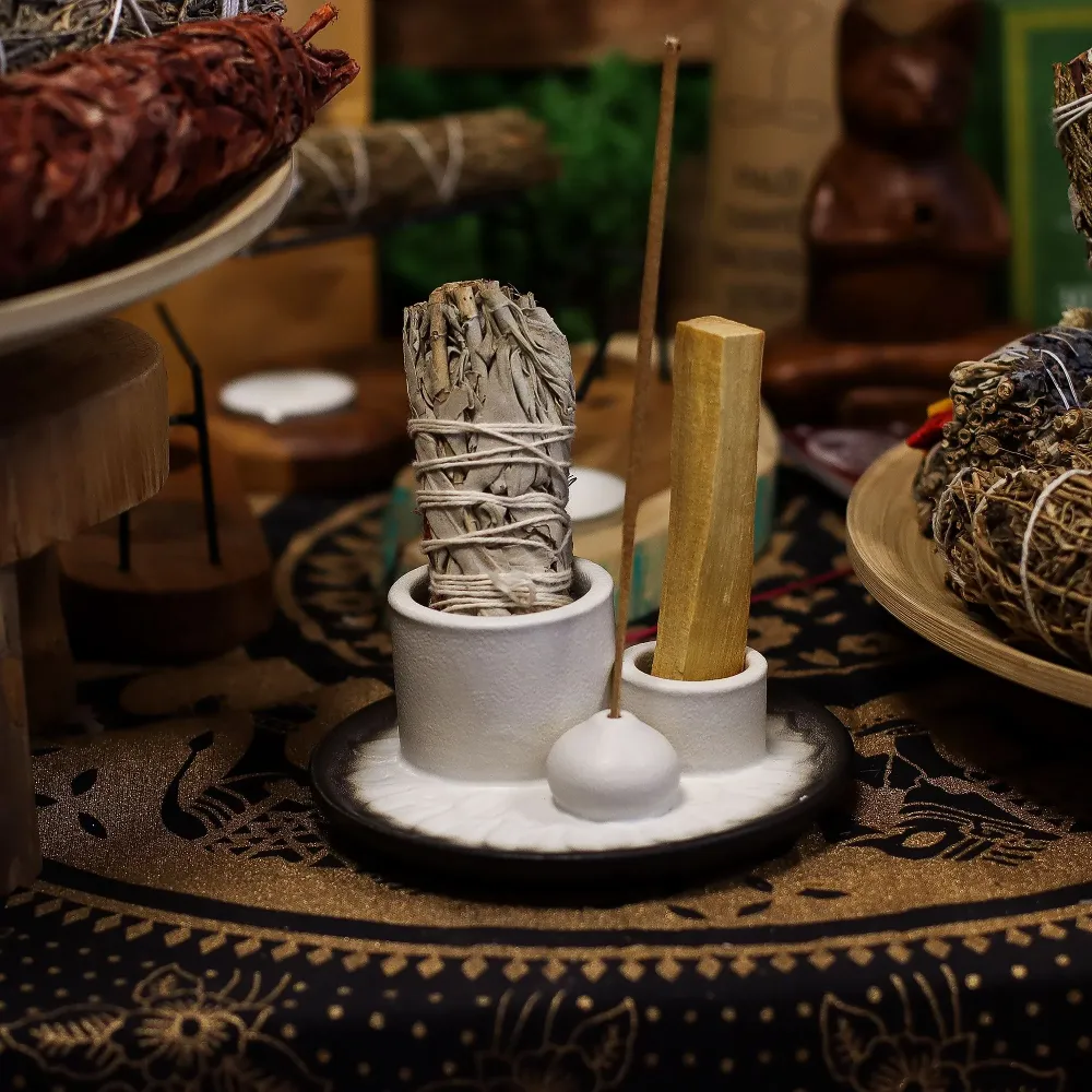 Suport ceramic pentru tămâie Palo Santo, alb-gri