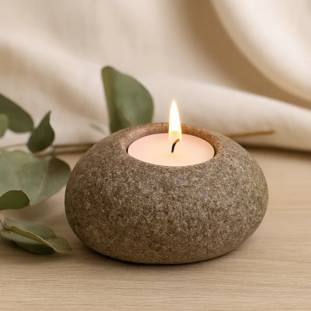 Suport pentru lumânare tip tealight din piatră naturală de râu