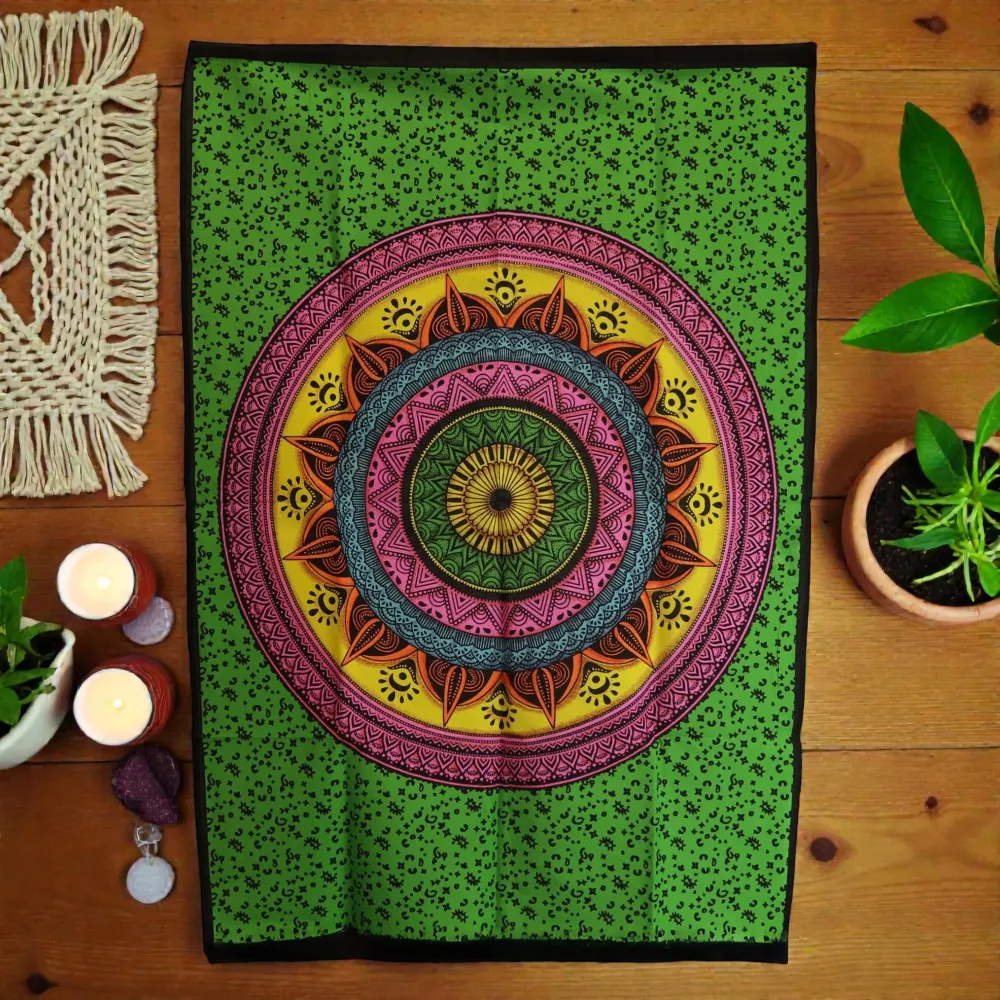Artă de Perete din Bumbac (70x110cm) – Mandala Vibrantă