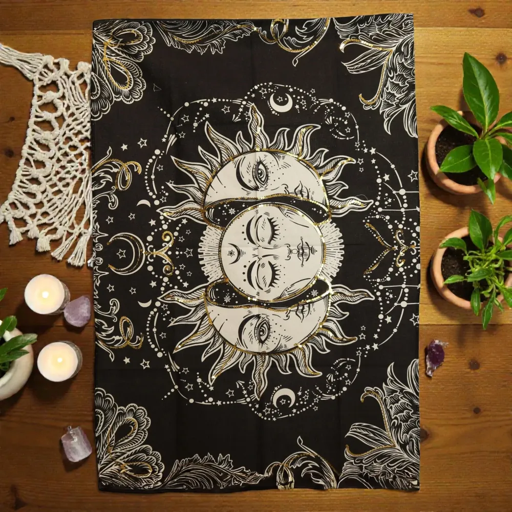Artă de perete din bumbac (70x110cm) – Zeiț Soarelui