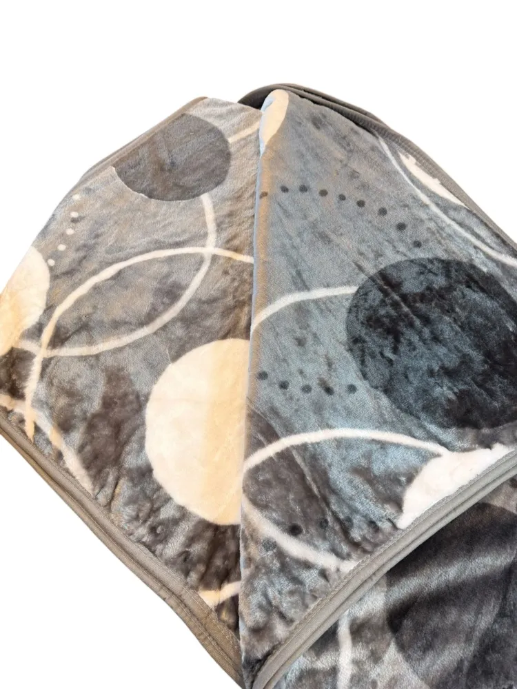 Patura Dubla Groasa – 200x230 cm – Model Abstract Gri cu Cercuri – Moderna si Calduroasa