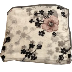 Patura simpla groasa 150x230 cm – model floral crem-gri Moale, eleganta si calduroasa